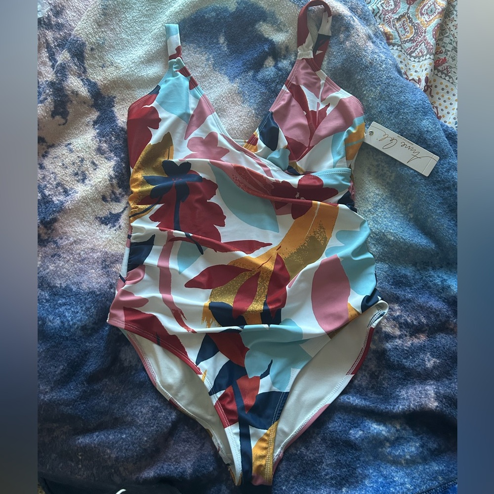 NWT Anne Cole one piece swimsuit